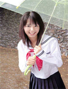 《剧场版魔法使光之美少女》